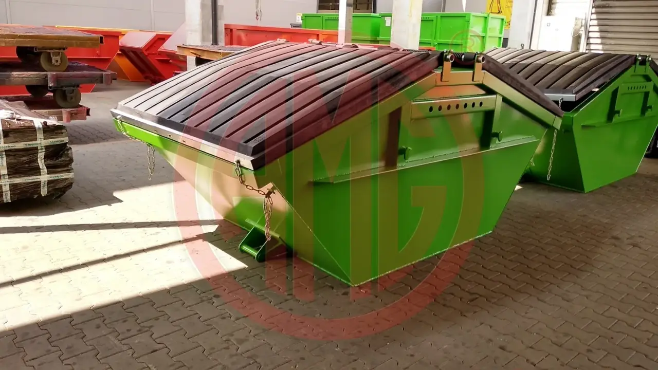 5,5 cbm symmetrisch mit Kunststoffdeckeln alte DIN