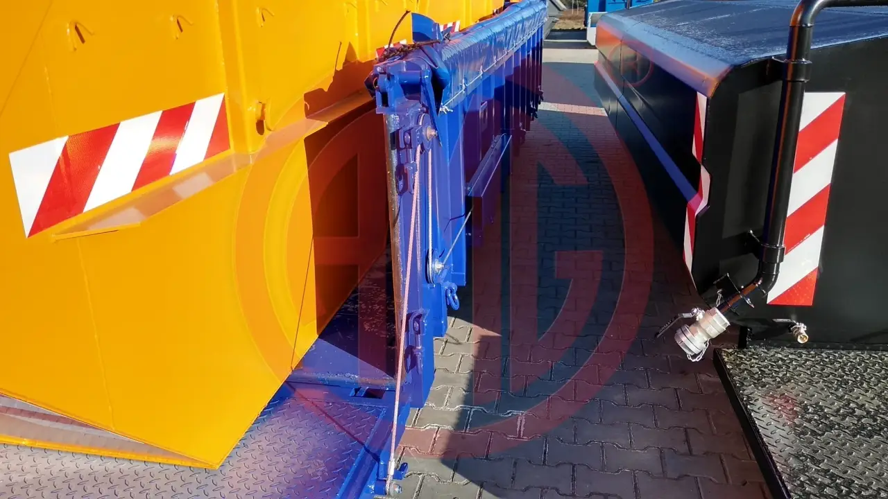 14 m3 | L: 6.0 befahrbarer  wasserdicht. Pendelklappe